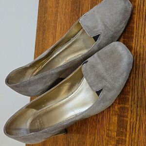 CIRCA JOAN&DAVID "CJVoyuer" Tan Suede Block Heel Shoe